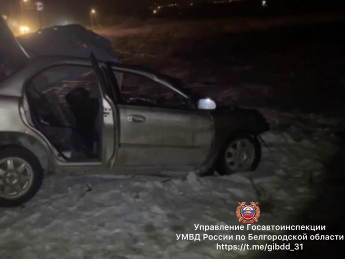 Водитель легковушки погиб при столкновении с КамАЗом в Новооскольском округе