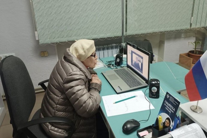 Жители Каховского округа могут задать вопросы властям по видеосвязи