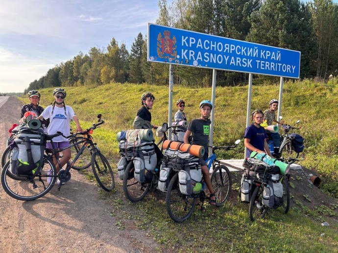 По Великому Сибирскому пути на велосипедах проехали бердские школьники