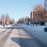 В Мордовии водитель "Шевроле Лачетти" врезался в здание после наезда на припаркованные авто