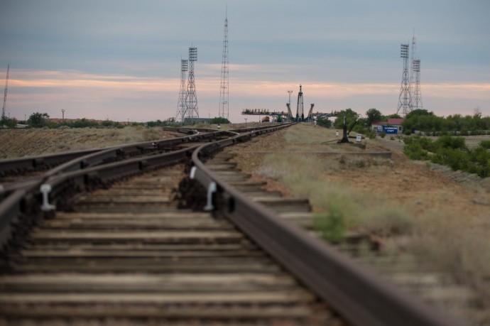 В Киеве подожгли релейный шкаф на железной дороге