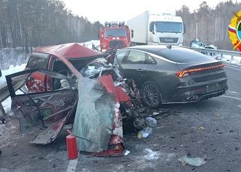 Три человека погибли в тройном ДТП в Приамурье