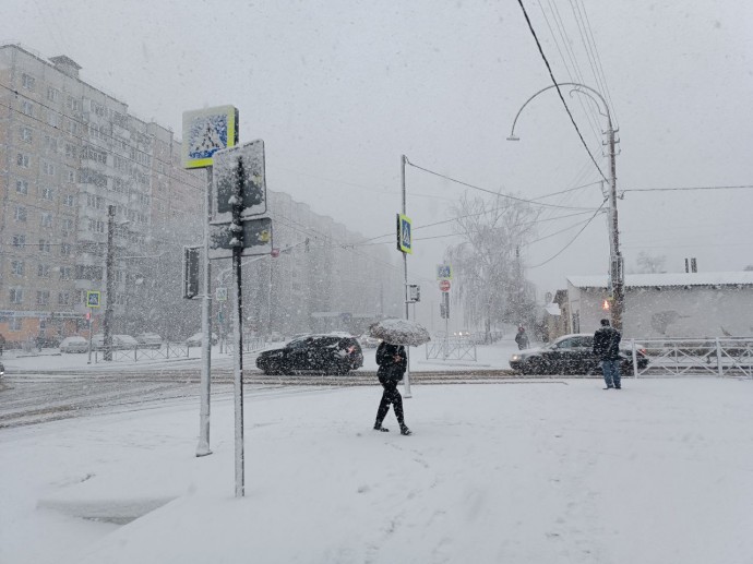 Белгородцев предупредили о мокром снеге и гололедице