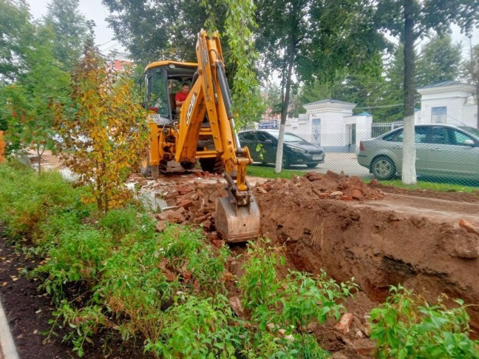 К юбилею Кирова на Спасской площади установят новое ограждение