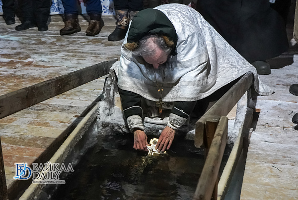 В Бурятии напомнили правила погружения в крещенскую купель