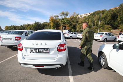 Каждый пятый россиянин оказался владельцем отечественного автомобиля