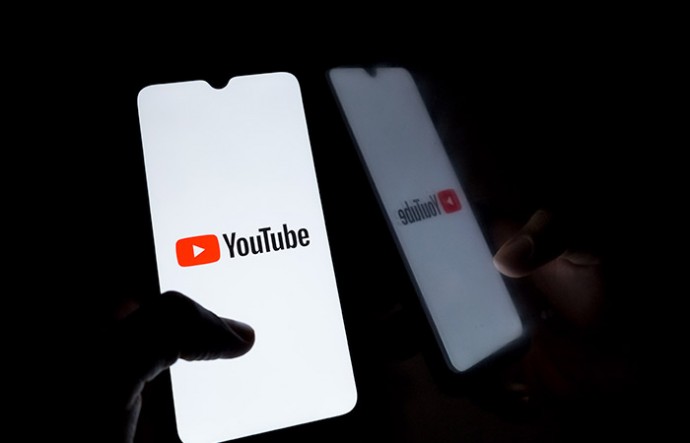 В Кремле не считают приоритетной проблему замедления YouTube в РФ