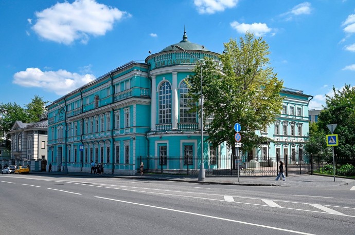 «Мастерская сказок» в Галерее Ильи Глазунова