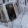 Микроавтобус улетел с трассы в Поронайском районе