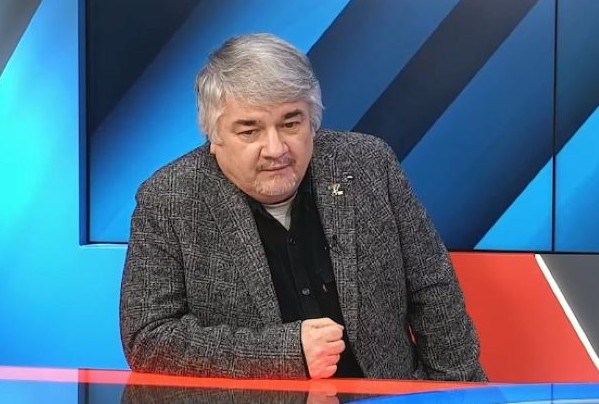 Р. Ищенко: Кто выиграл, а кто проиграл в холодной войне: о чистках в армии и о вредителях России | Чем Украина могла бы помочь Дании и Канаде - «Новости»