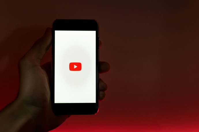 Количество жалоб на работу YouTube в Петербурге выросло почти в 9 раз за неделю