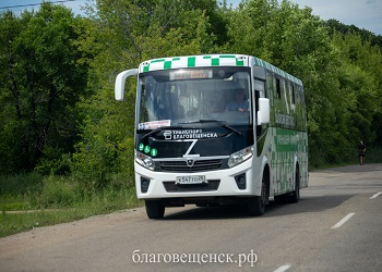 Автобусы в Благовещенске временно перестроят маршруты из-за ремонта на перекрестке