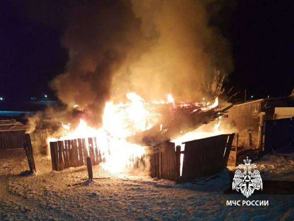 В Иркутской области на пожаре погибли трое мужчин