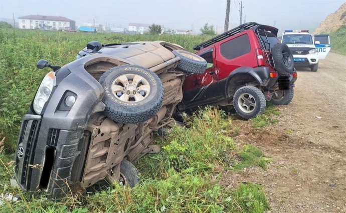 В ДТП в Углегорском районе два человека получили переломы конечностей