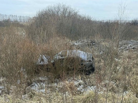 В Мордовии 19-летний любитель скорости опрокинулся в кювет вместе с пассажиром