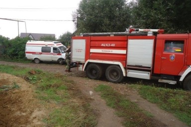 В курской деревне Прошиваловка загорелся жилой дом