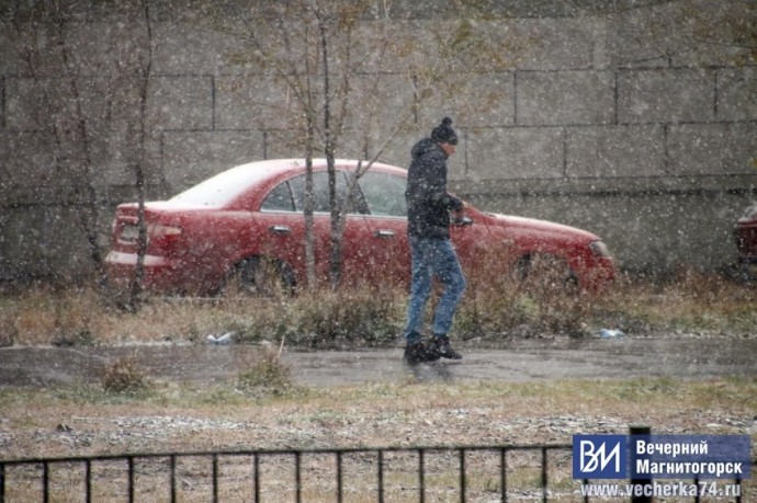 «Пешком выгоднее». Магнитогорцев удивили цены на такси после снегопада