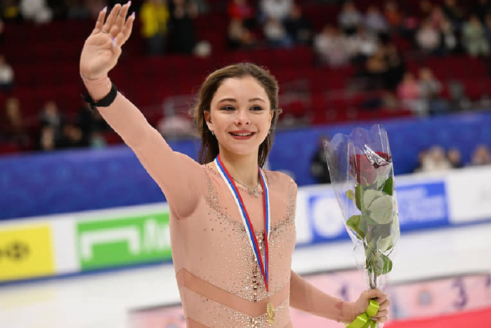 Фигуристка Самоделкина обратилась к болельщикам после выступления на чемпионате Казахстана