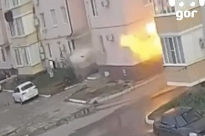 Взрыв газа в российском многоэтажке попал на видео