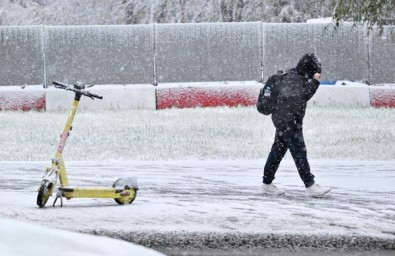 В Москве приостановили аренду электросамокатов и велосипедов из-за непогоды