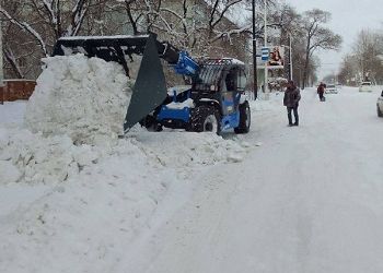 Техника ГСТК продолжит чистить Благовещенск ночью