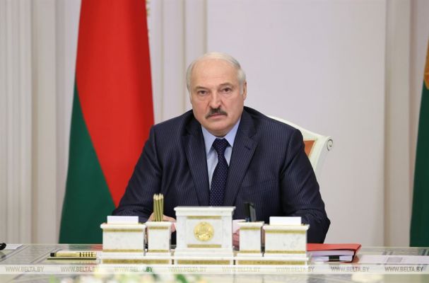 Лукашенко потребовал усилить работу по реализации зарубежных договоренностей