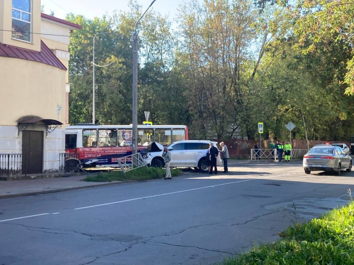 В ярославском минздраве рассказали о состоянии пострадавших в ДТП с автобусом в Рыбинске