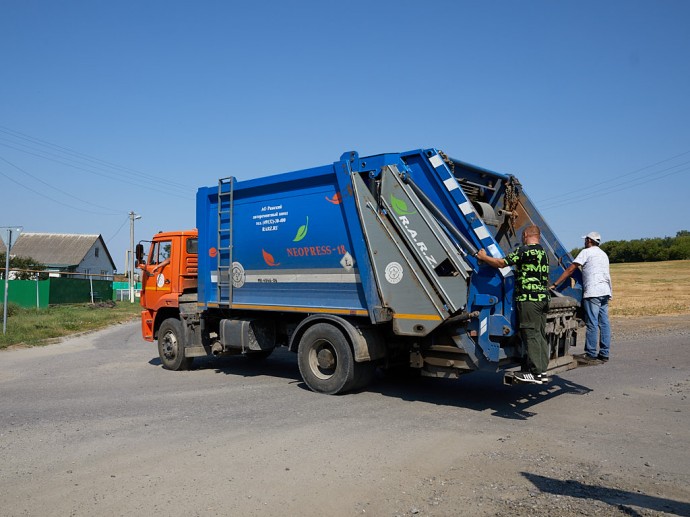 В Белгородской области ждут поступления 120 новых мусоровозов