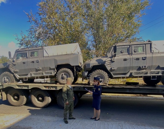 Преступники пытались перевезти военную технику через Астрахань на Украину