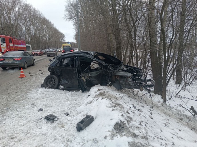 В Кирове в результате аварии с мусоровозом погиб мужчина