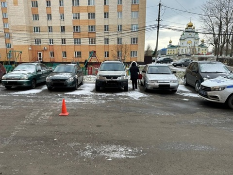 В Рузаевке водитель "Лады Ларгус", двигаясь задним ходом, сшиб пешехода