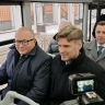 Веселого замминистра обнаружили в костромском автобусе