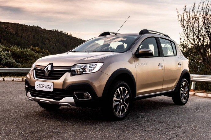 Renault Duster удерживает лидерство среди автомобилей в России