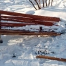 В Тынде на Бамовском Арбате сломали новую лавочку