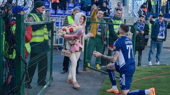 В РФС раскритиковали предложения Сычевого своей девушке во время футбольного матча