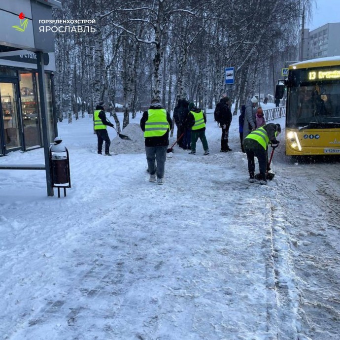 С улиц Ярославля за ночь вывезли более 2500 кубометров снега