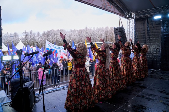 Новгородцы с размахом отпраздновали День народного единства