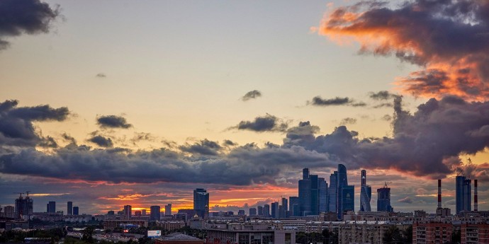 Собянин: ПВО продолжает отражать атаки вражеских БПЛА на Москву