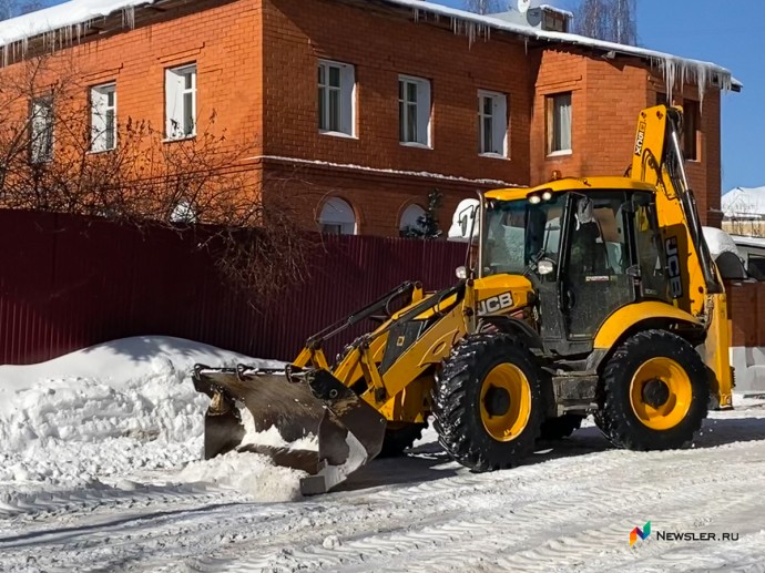 С четверга на пятницу в Кирове вывезут снег с 17 улиц
