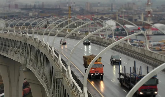 Водители смогут оплатить проезд по ШМСД в любом петербургском МФЦ