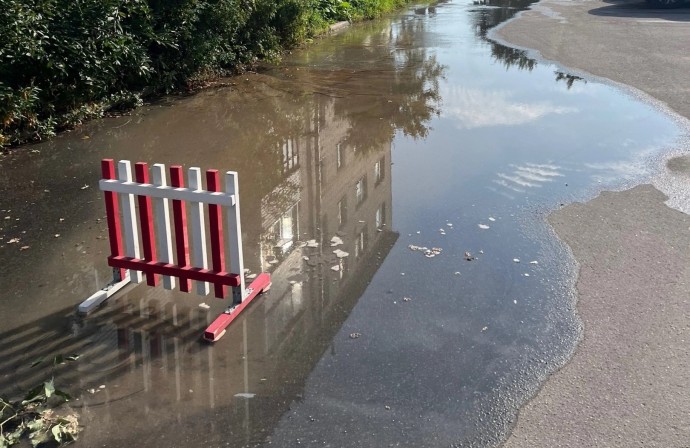 В «Новгородском водоканале» прокомментировали ситуацию с утечками в городе