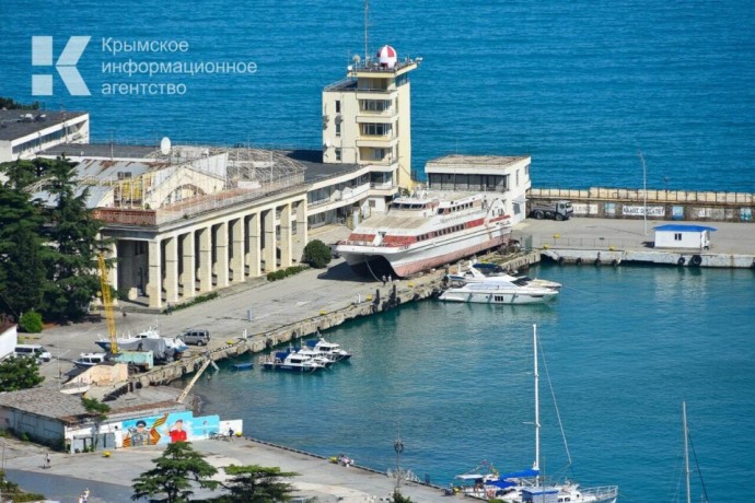 Морские пункты пропуска в портах Ялты и Евпатории закроют на реконструкцию