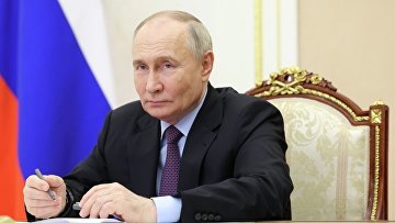 Путин отметил работу волонтеров по ликвидации последствий крушения танкеров