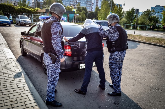 На улице Ладожской в Пензе избили молодую женщину