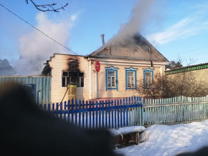 Пензенские спасатели помогли справиться с пожаром в Чаадаевке