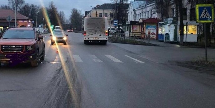 В Новгородской области за сутки единственным пострадавшим в ДТП стал пешеход