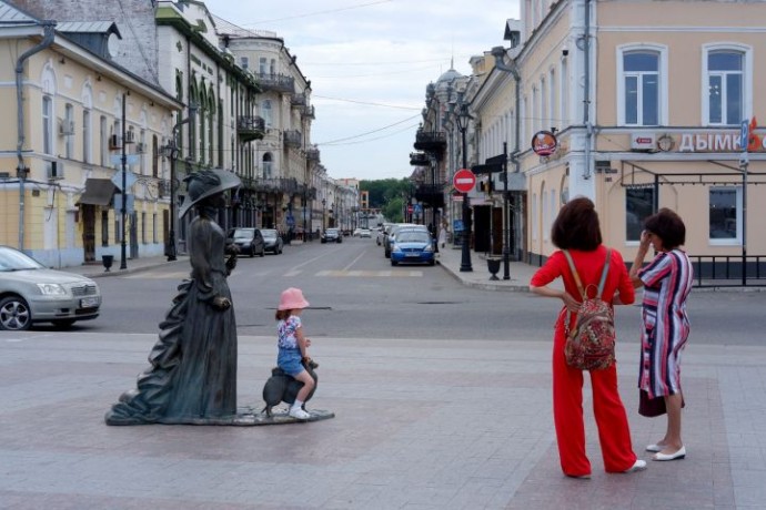 Зарплаты повысят с 1 октября, но не всем 