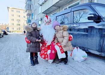 Депутаты Благовещенской городской Думы переоделись в Дедов Морозов