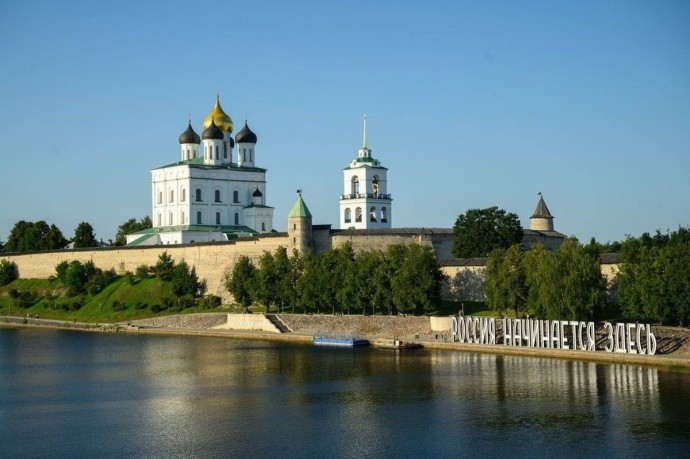 Экс-митрополит Арсений попрощался с Псковом и разместил трогательный пост