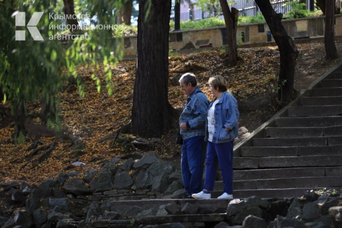 В Крыму открылись центры общения для пенсионеров